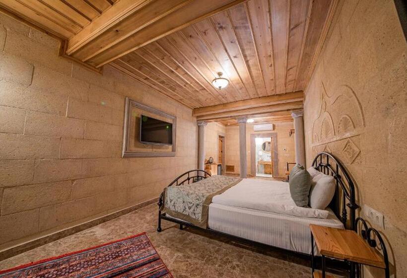 اتاق لوکس, Cratus Stone Palace