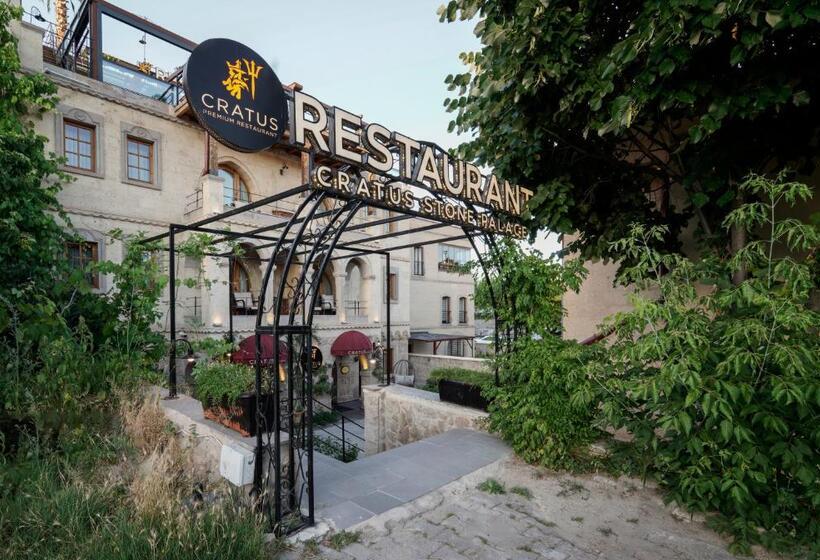 اتاق لوکس با بالکن, Cratus Stone Palace