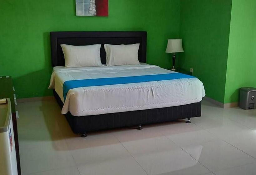 디럭스 룸, Reddoorz Near Bandara Adi Soemarmo Solo