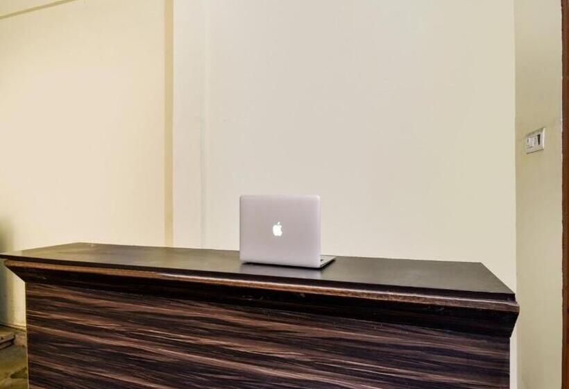 חדר קלאסי לשלושה, Spot On 82247  Prakashgadh