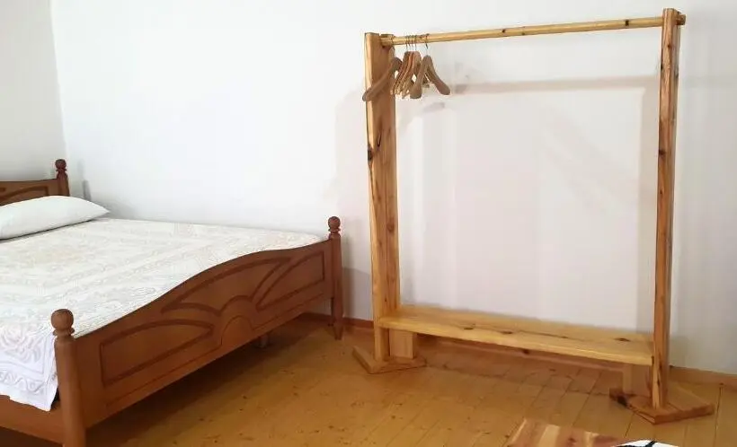اتاق استاندارد, Bujtina Peshtan Guesthouse&camping