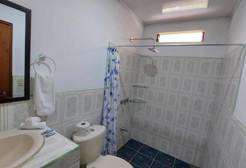 غرفة عائلية, Casa Thirema Tortuguero