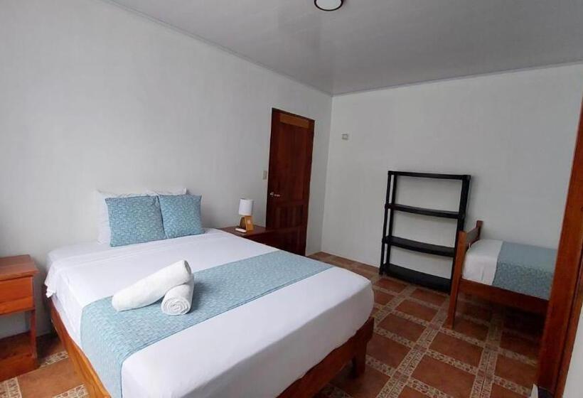 غرفة عائلية, Casa Thirema Tortuguero