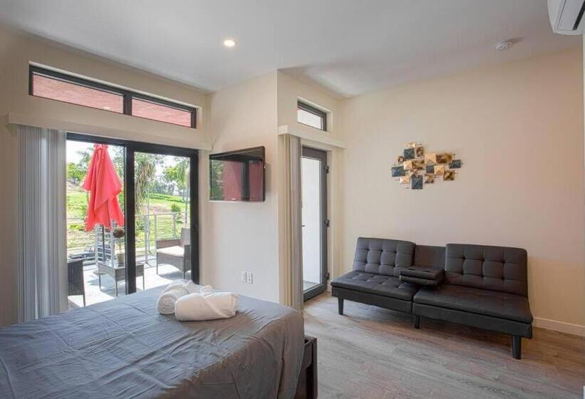 آپارتمان 1 خوابه, Cute Studio With Large Balcony And Great Park View