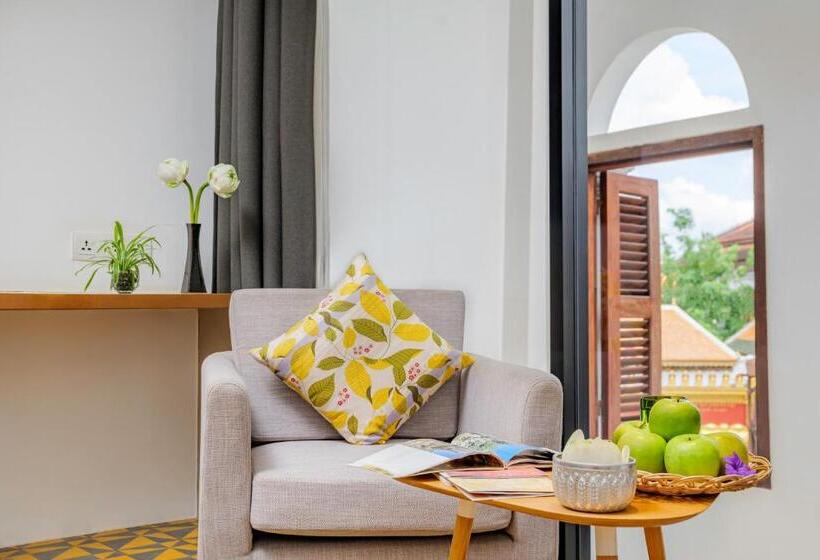 Номер Deluxe с Балконом, Atelier