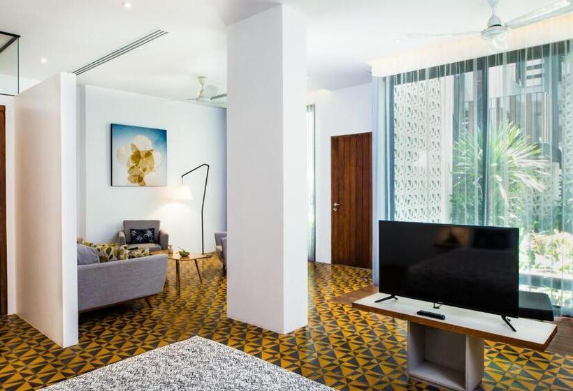 Люкс Кровать Кинг, Atelier