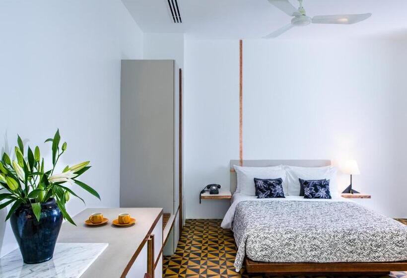 Люкс Кровать Кинг, Atelier