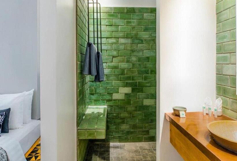 Номер Deluxe, Atelier