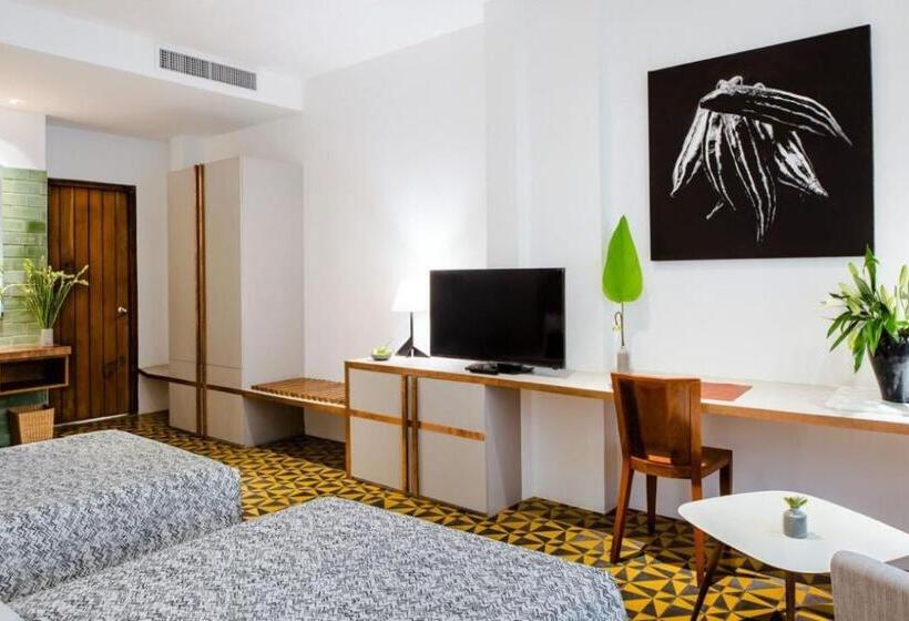 Номер Deluxe, Atelier