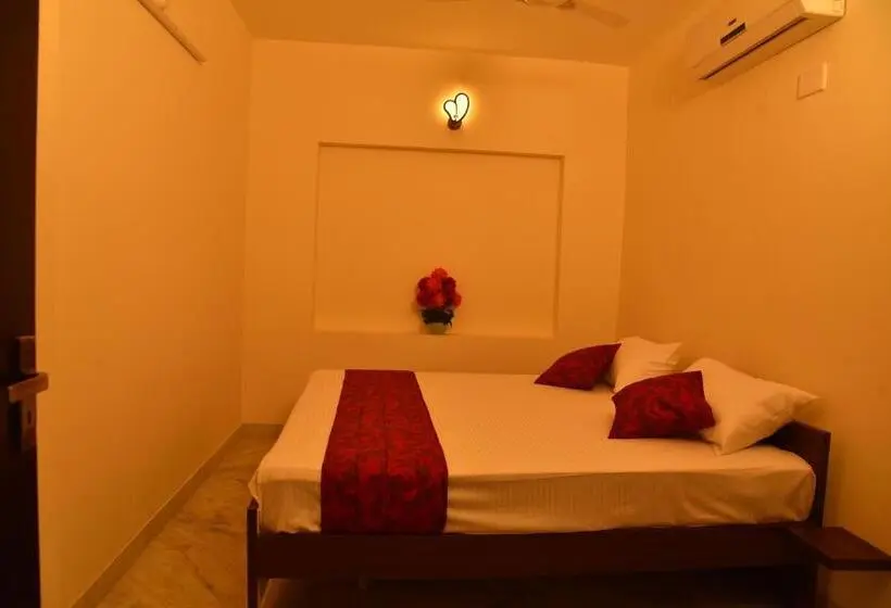 Premium Neljän Hengen Huone, Home Stay @ Kommiya Inn