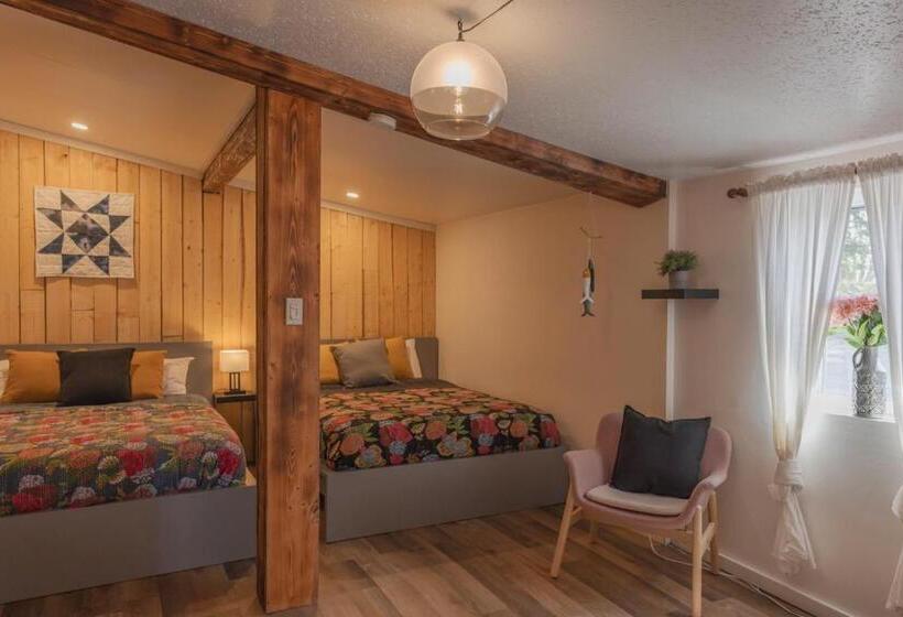 Номер Стандарт, Jaune Hôtel Boutique