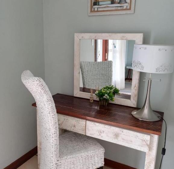 اتاق استاندارد, Nonisands Guesthouse