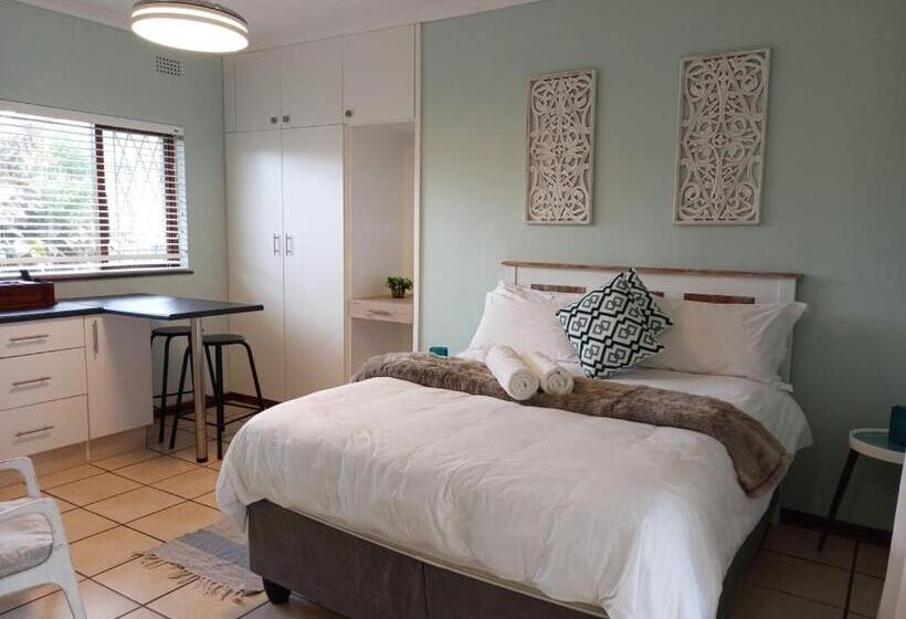 اتاق استاندارد, Nonisands Guesthouse