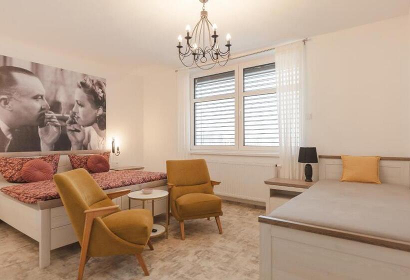 3ベッドルームアパートメント, Kozlova Vila