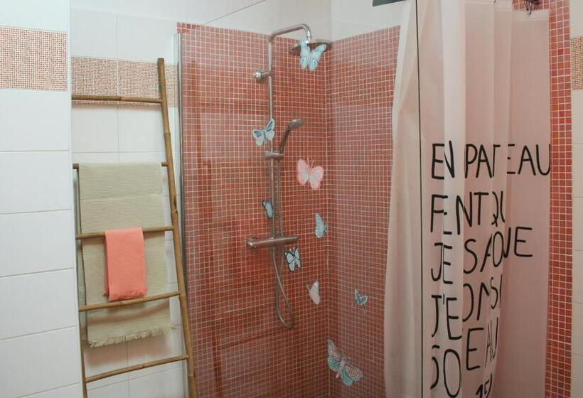 Номер Стандарт Вид на Сад, La Magnanerie De Dions