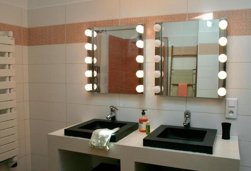 Номер Deluxe, La Magnanerie De Dions