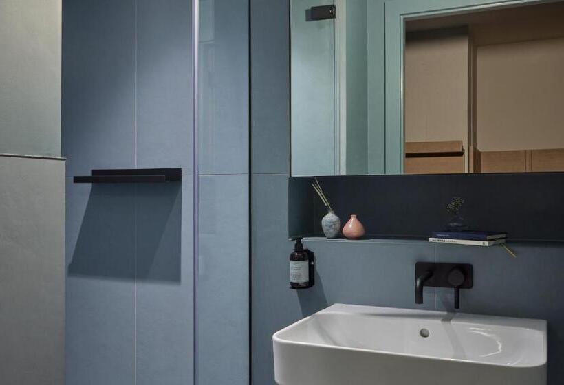 Номер Стандарт, Buckle Street Studios By Locke, Aldgate