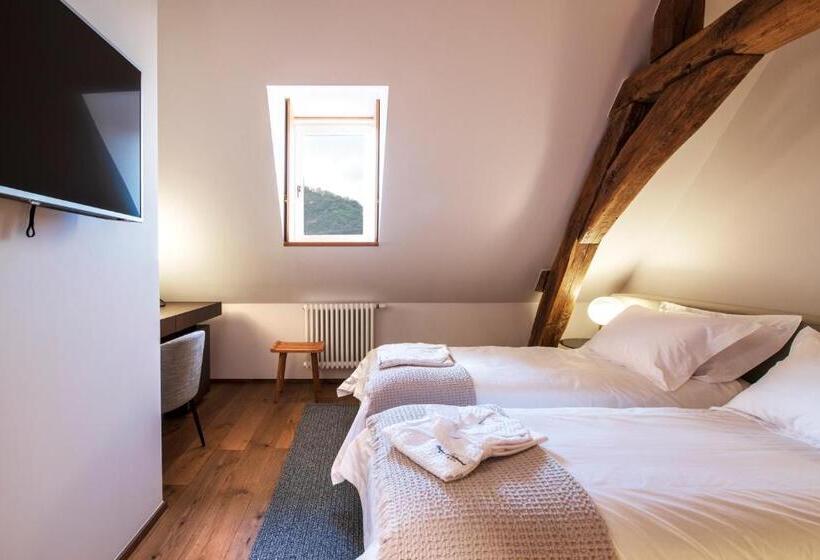 غرفة قياسية, Chateau De Wallerand