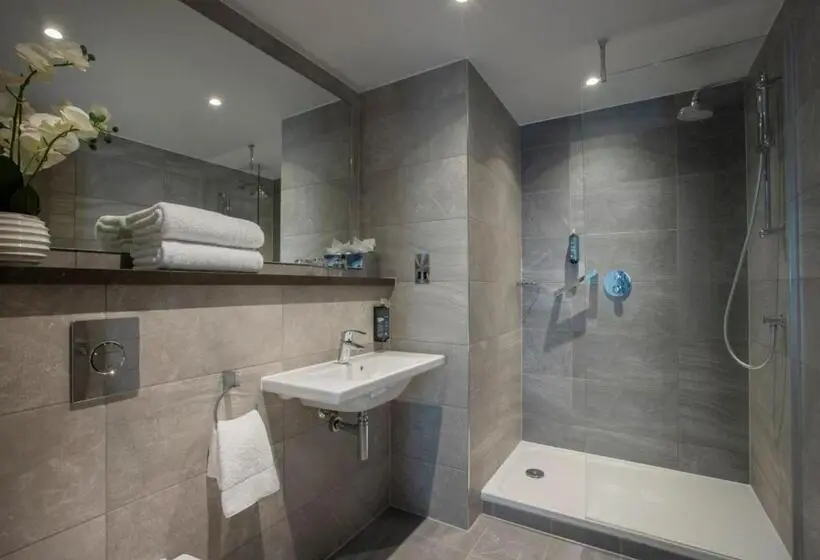 اتاق لوکس, Clayton Hotel Bristol City