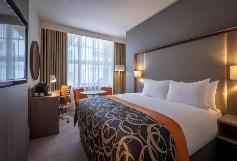 اتاق اجرایی با تخت بزرگ, Clayton Hotel Bristol City