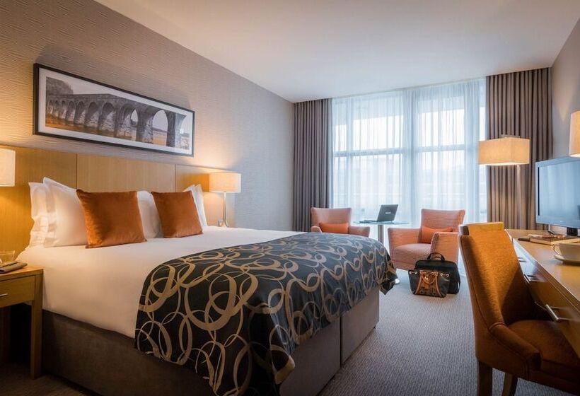 디럭스 룸, Clayton Hotel Bristol City