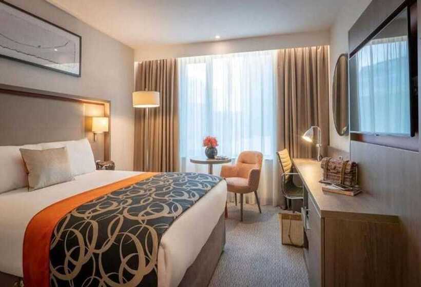 디럭스 룸, Clayton Hotel Bristol City