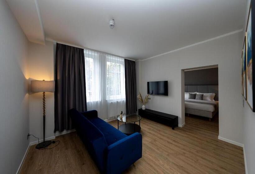 سوییت جونیور, Emily Hotel Leipzig Neue Messe
