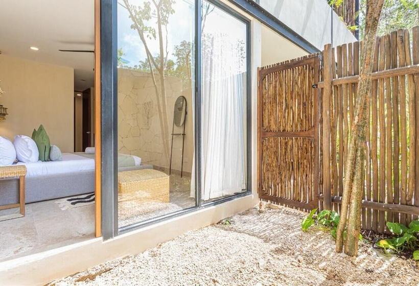 דירת חדר, Kuukum Tulum