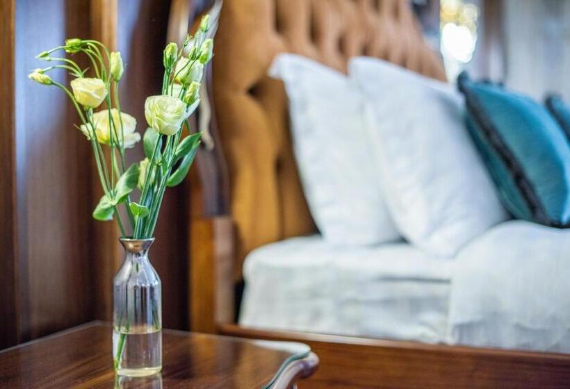 Suite Llit King, Manor