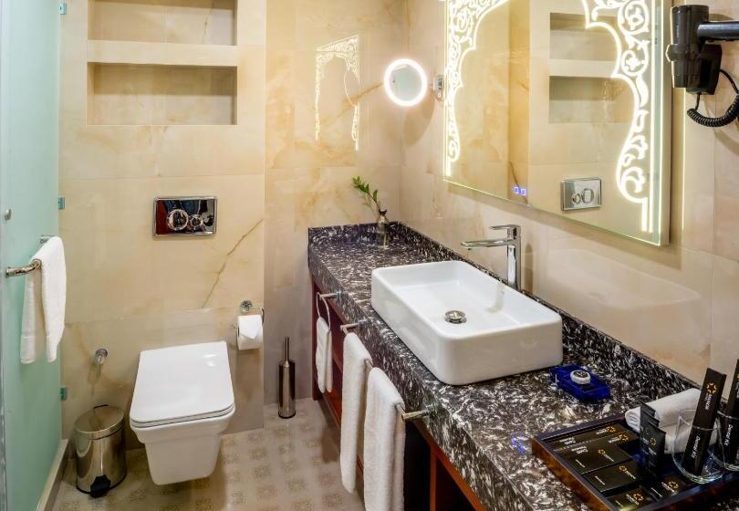 Habitació Estàndard, Manor