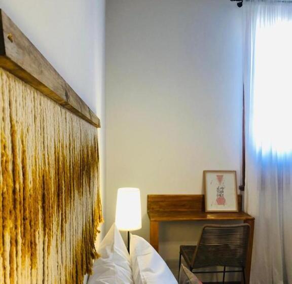 标准间, My Pod House