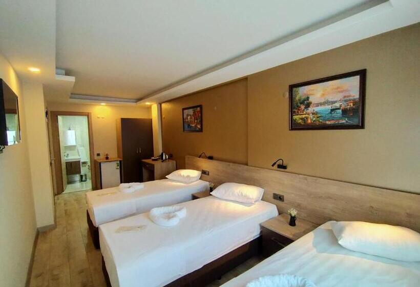 Habitació Triple Comfort, Palmiye Royale Palace