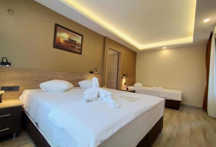 Estudi Deluxe, Palmiye Royale Palace