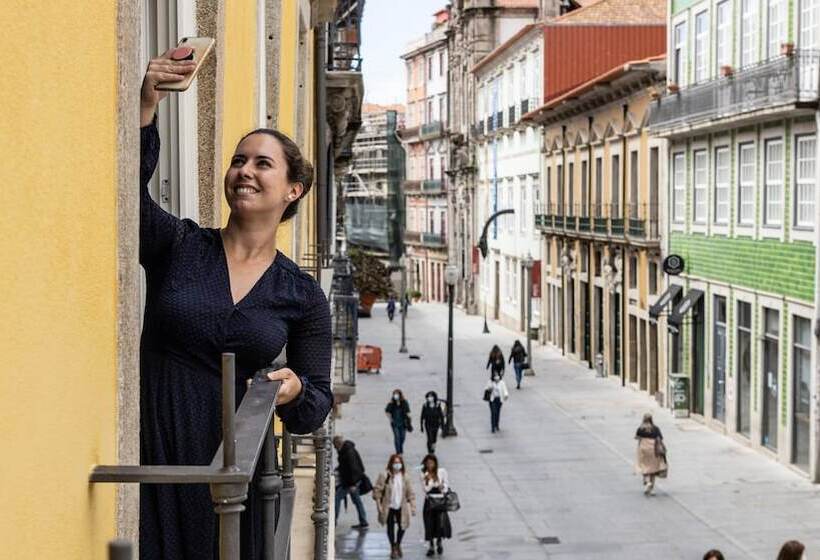 سوییت جونیور, Pousada Do Porto Rua Das Flores