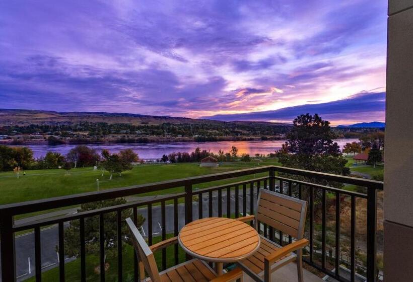 Standard studio with river view, Residence Inn By Marriott Wenatchee