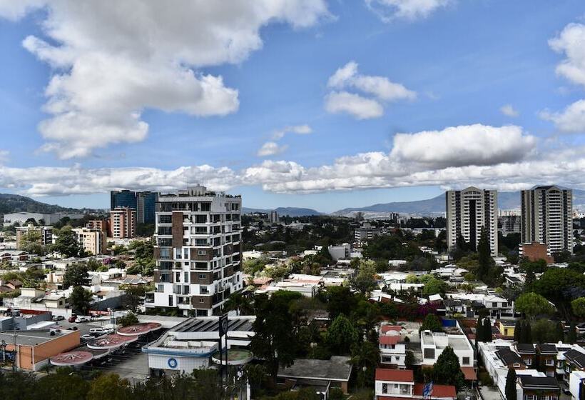 سوییت اجرایی, Vista Quince