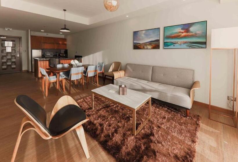 سوییت خانوادگی, Vista Quince