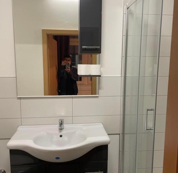 Трежместный Номер Economy, Relax Hotel Ludwigshafen