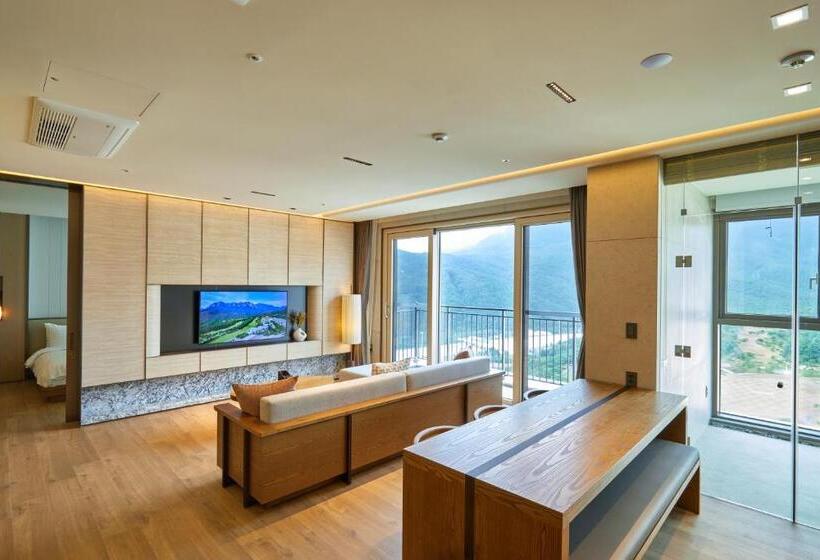 Suite Mountain View, Sono Felice Delpino