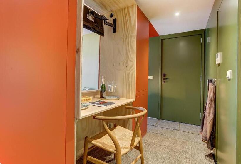 اتاق لوکس, Stadshotel Steegoversloot