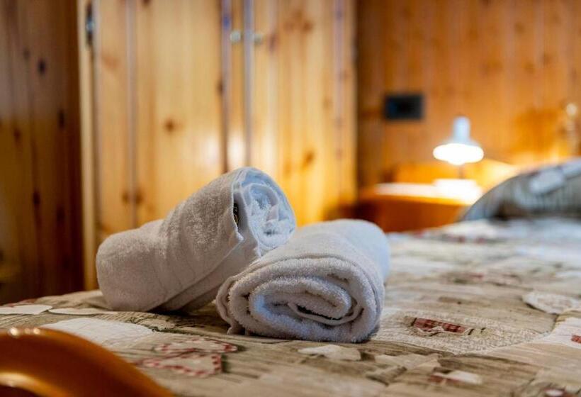 شقة دور أخير غرفة نوم واحدة, Appartamenti Residence La Roggia