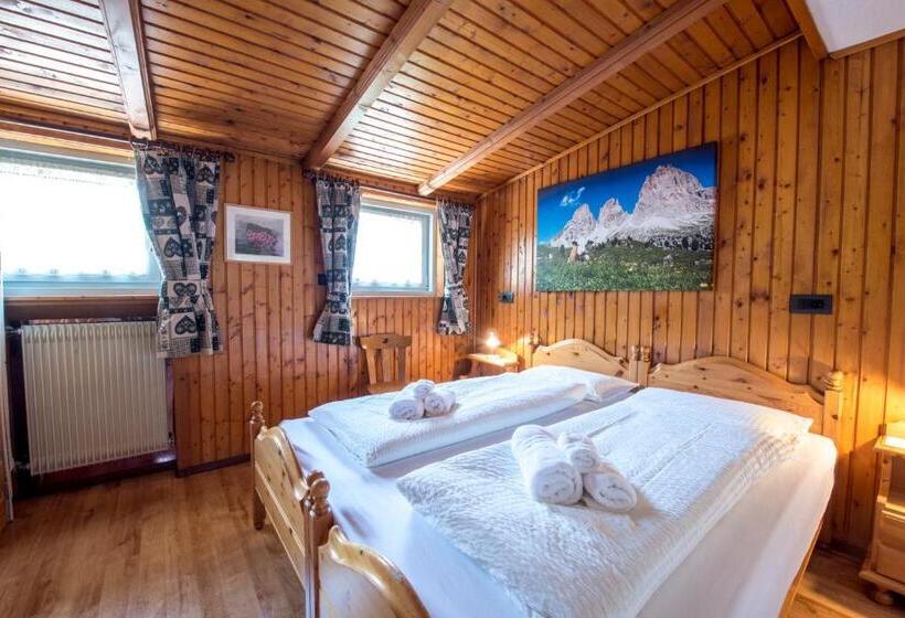 شقة دور أخير غرفة نوم واحدة, Appartamenti Residence La Roggia