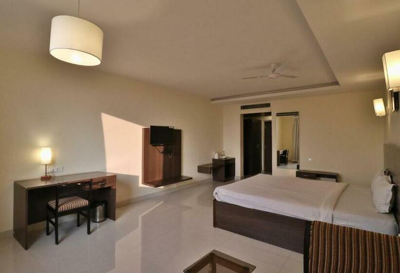 חדר דלוקס, Allum