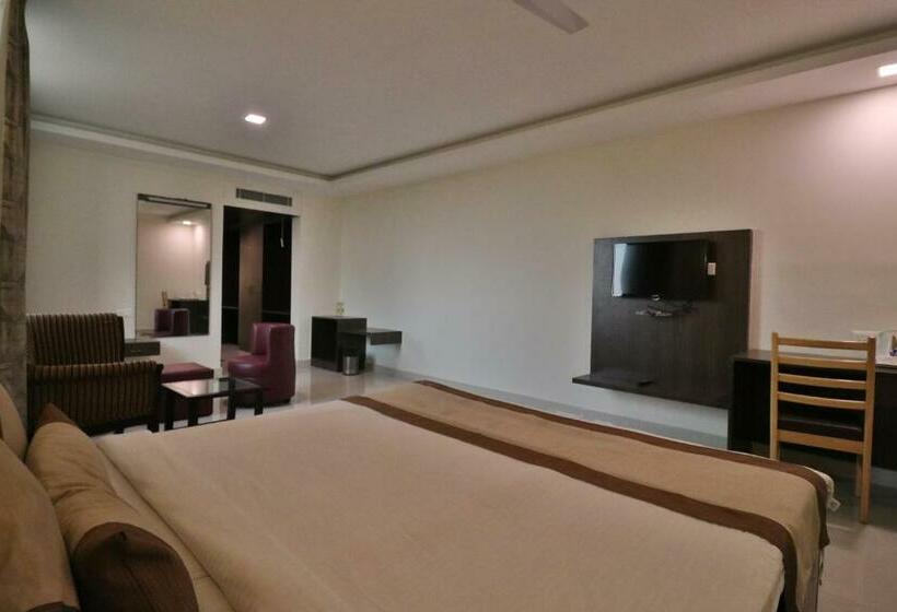 חדר דלוקס, Allum