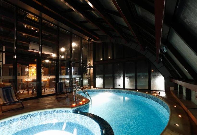 غرفة قياسية فردية, Evridika