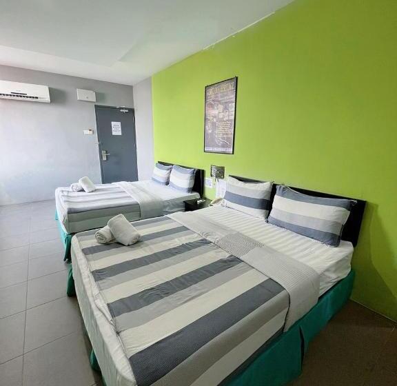 Номер Deluxe, Metro Inn