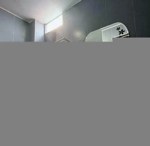 デラックスルーム, Metro Inn