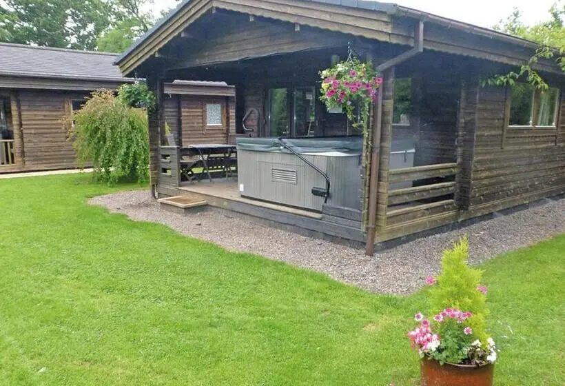 １ベッドルームハウス, Goodiford Mill Lakes
