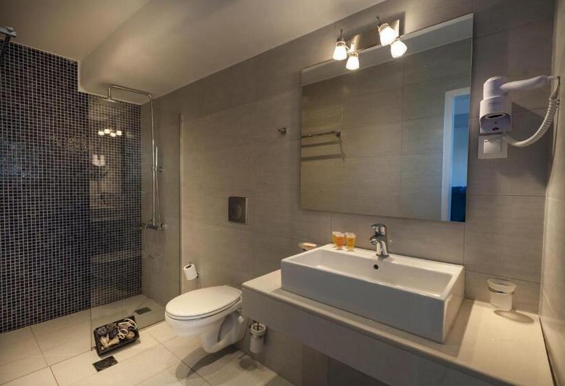 스탠다드 스튜디오, Frida Apartments