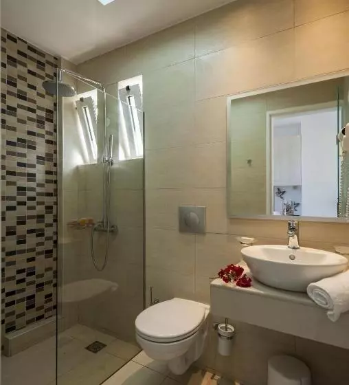استودیوی استاندارد, Frida Apartments